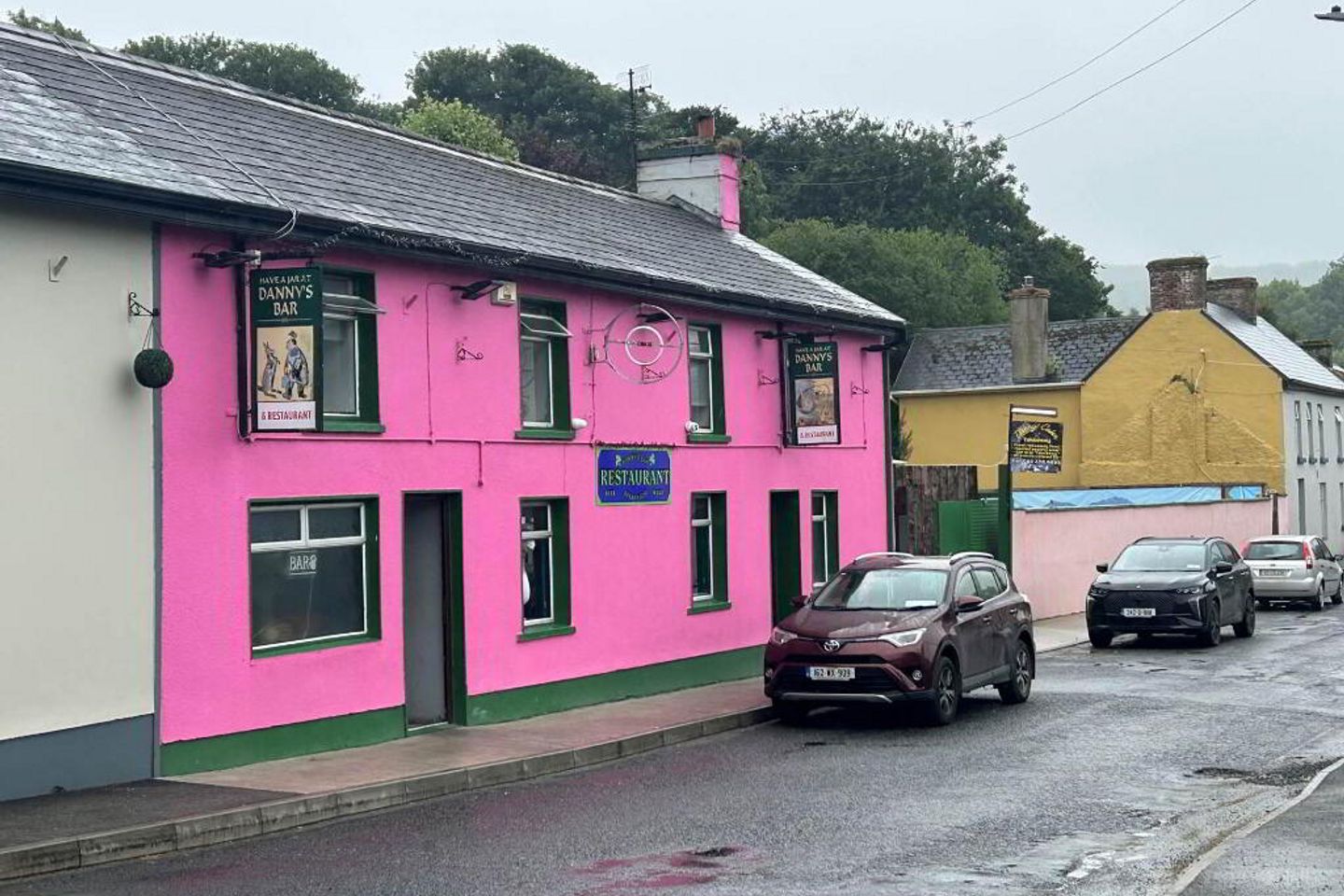 Dannys Bar, Main Street, Broadford, Co. Clare, V94E262 — photo 1