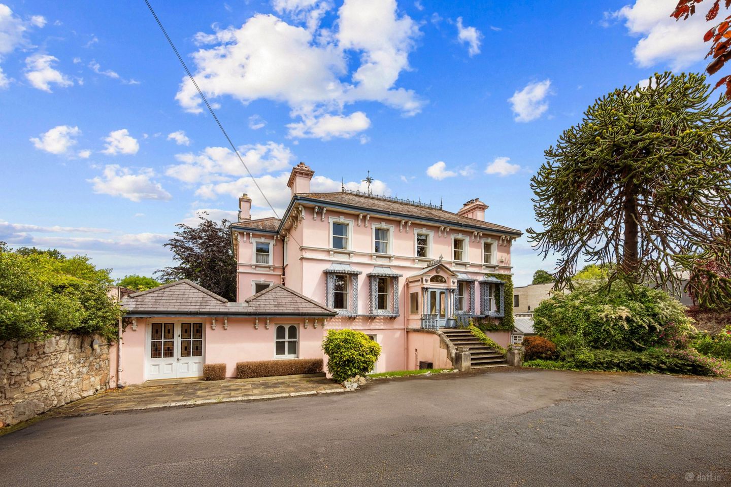 Summerville, 21 Cross Avenue, Blackrock, Co. Dublin, A94 K1V0 — photo 1