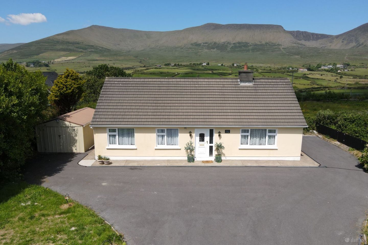 Carna Cottage, Garrynadur, Lispole, Co. Kerry, V92C8C0 — photo 1