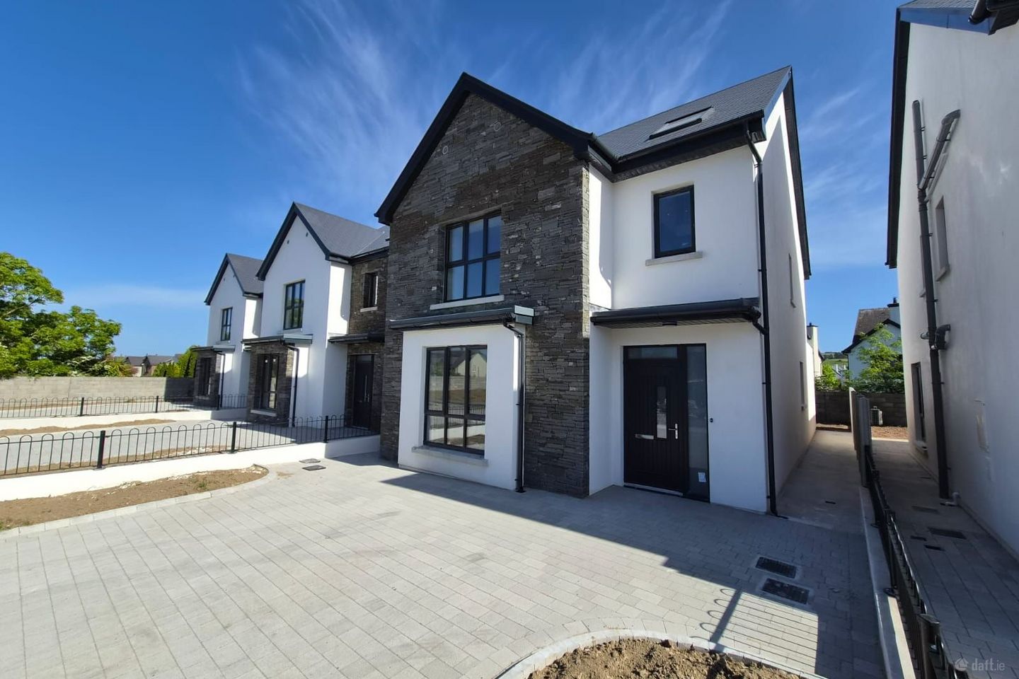 8 Abbey Lane, Mountain Road, Carrigaline, Co. Cork — photo 1