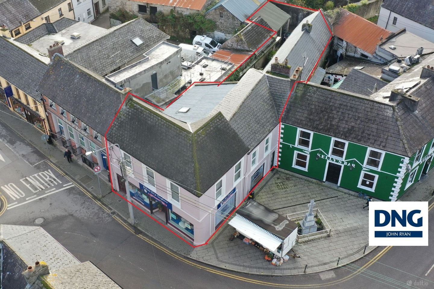 Market Square, Kanturk, Cork, P51PY80 — photo 1