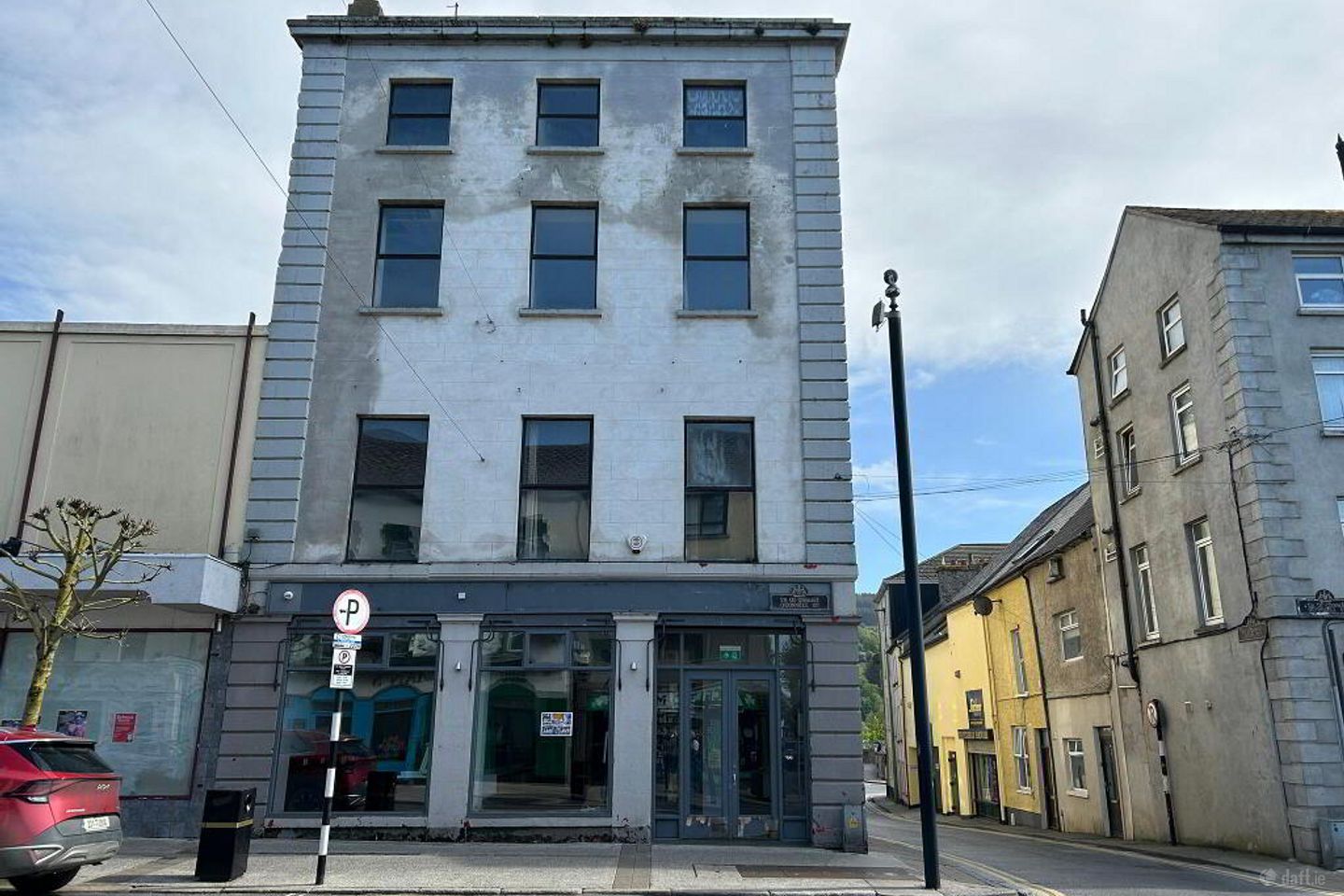 Exhibition House, 26 O'Connell Street, Clonmel, Co. Tipperary, E91T4C8 — photo 1