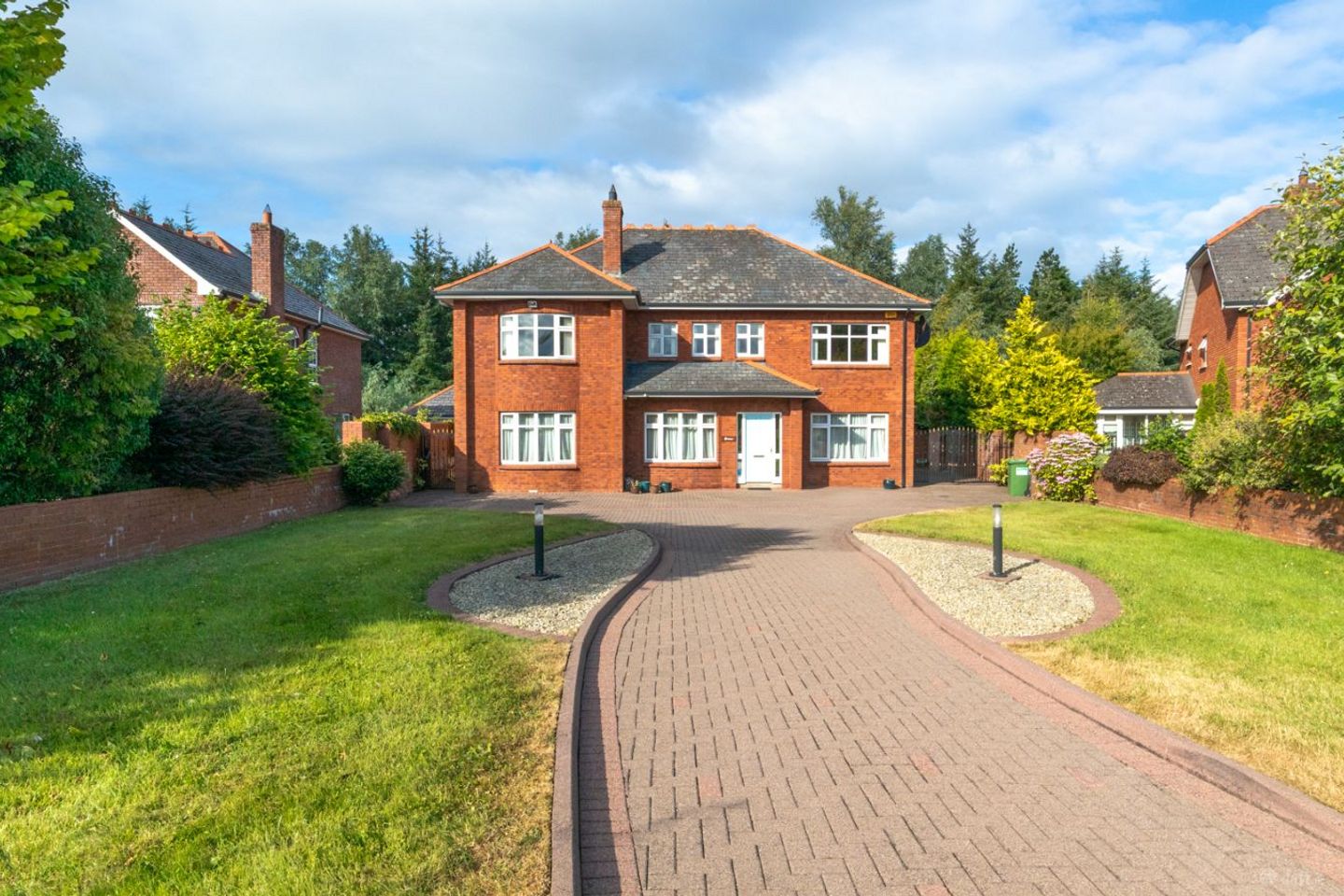 Sonas, 8 The Links, Old Golf Links Road, Blackrock, Co. Louth, A91F897 — photo 1