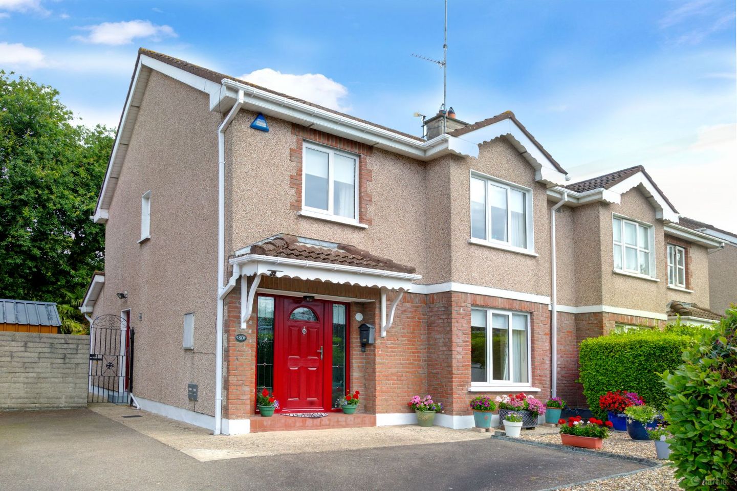 80 Hazelwood, Gorey, Gorey, Co. Wexford, Y25CP20 — photo 1