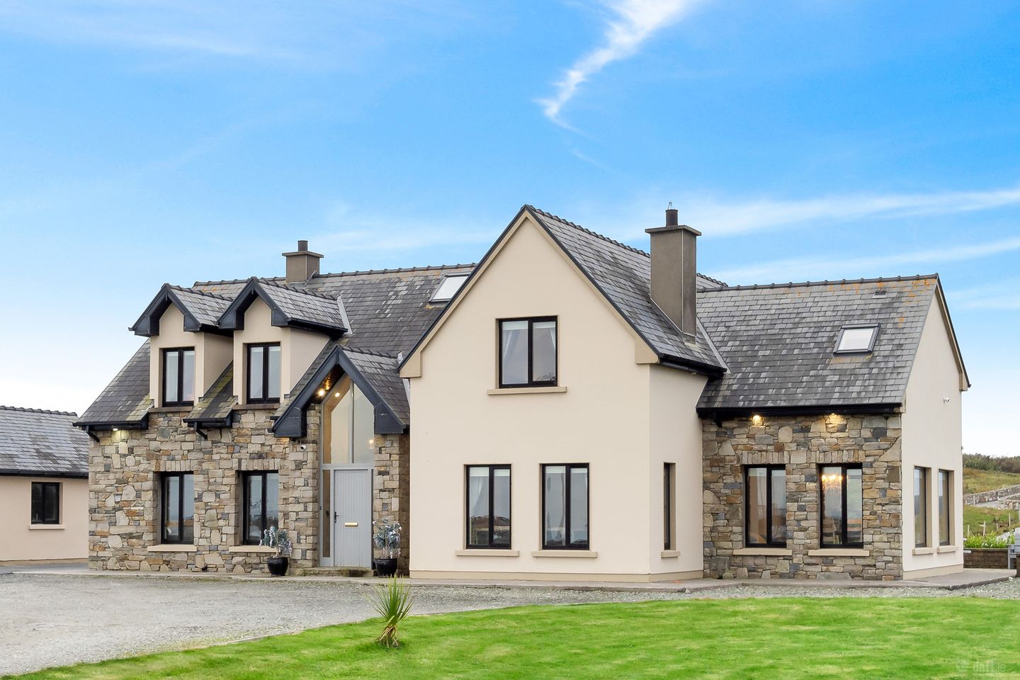 Gannoughs, Claddaghduff, Co. Galway, H71F857 — photo 1