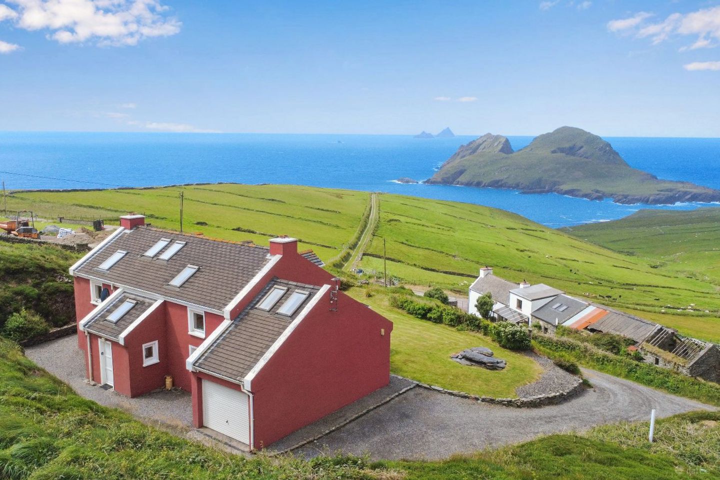 Skelligs Retreat, St Finians Bay, The Glen, Ballinskelligs, Co. Kerry, V23YV32 — photo 1