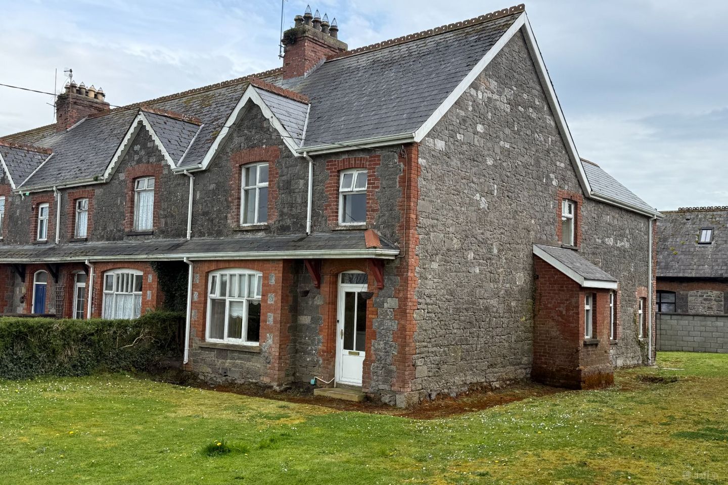Medova House, Emly Road, Knocklong, Co. Limerick, V35NX94 — photo 1