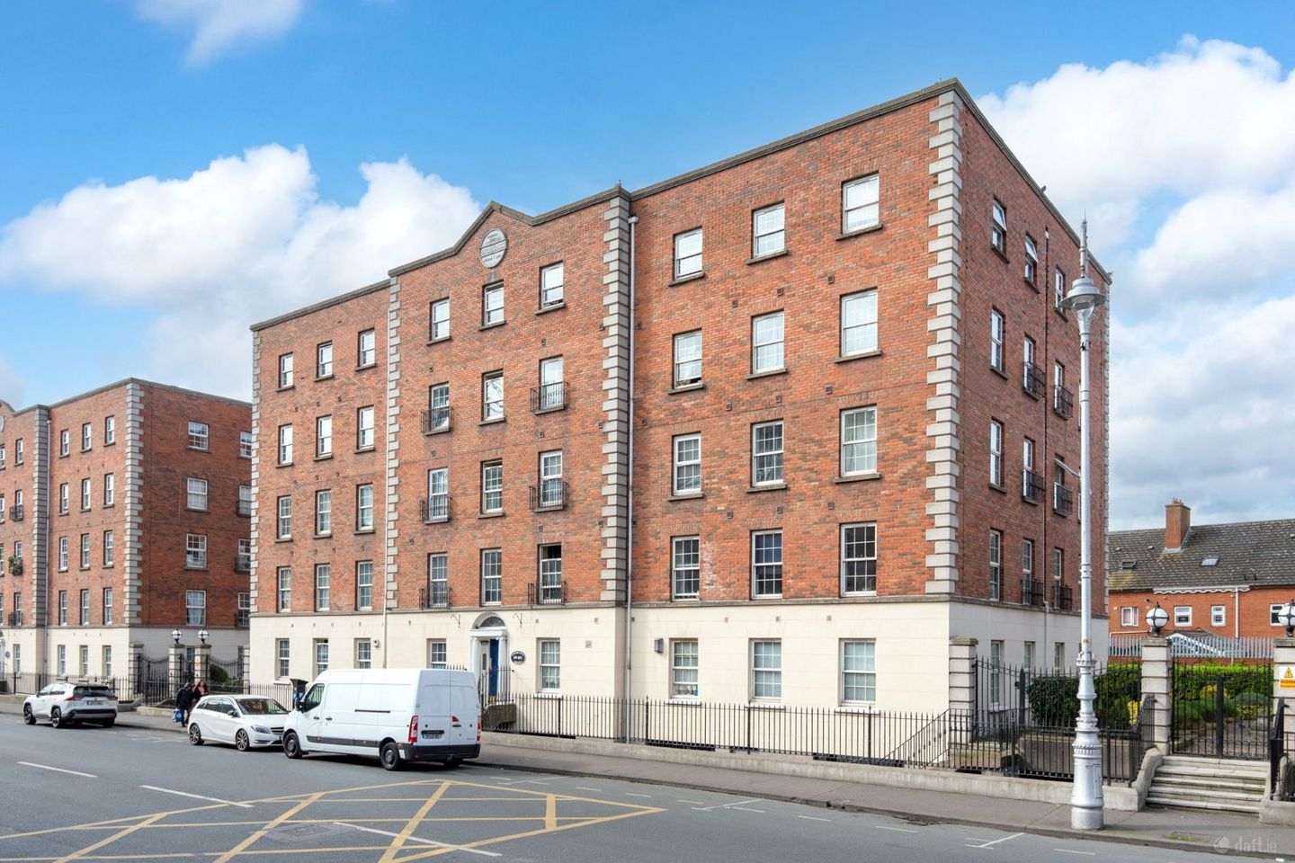 100 Custom Hall, Block 3, Gardiner Street Lower, Dublin 1, D01K584 — photo 1