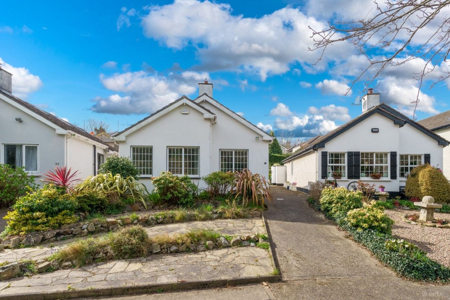 38 Prospect Lawn, Cabinteely, Dublin 18, D18W5P0 — photo 1
