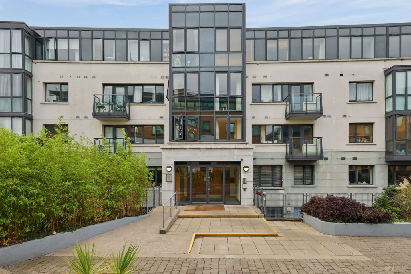 Apartment 116, Block 4, Parkgate Place, Dublin 8, D08YA00 — photo 1