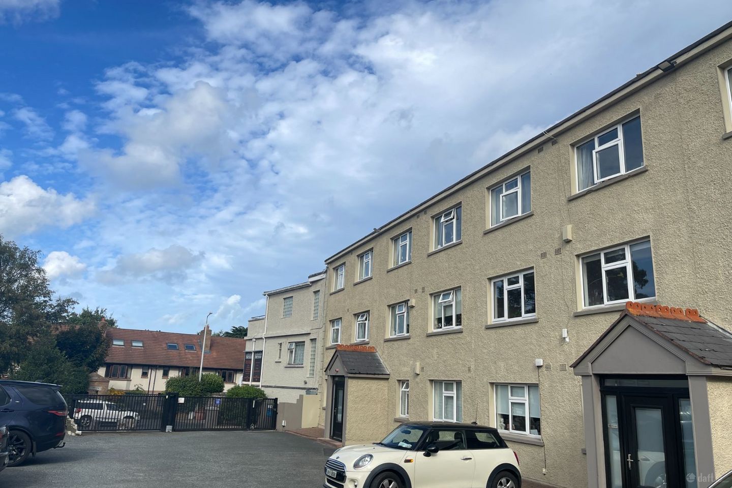 Albert Court, Sandycove Road, Sandycove, Co. Dublin — photo 1