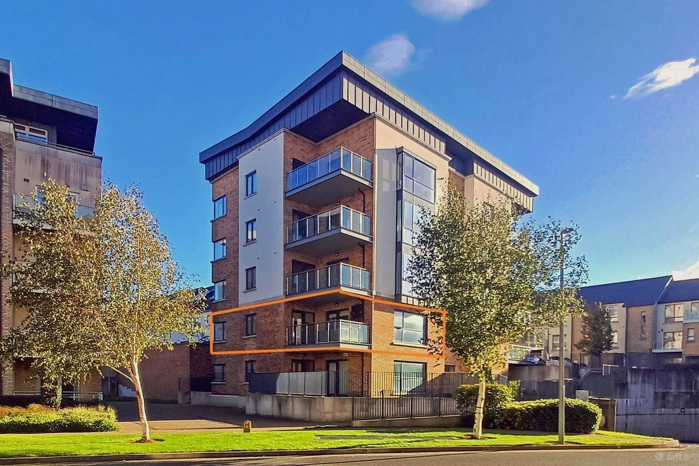 3 Hawthorn House, The Walk, Carrickmines Green, Carrickmines, Dublin 18, D18YD42 — photo 1