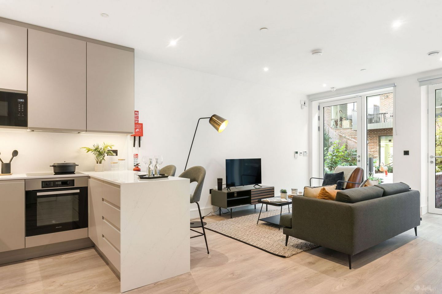 Two Bedroom , One Lime Street, Docklands, Dublin 2 — photo 1