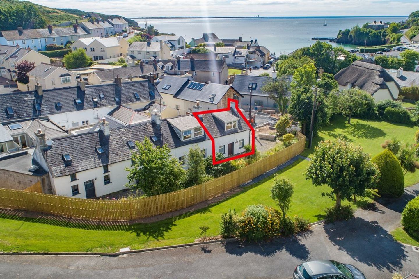 Caisleáin Óir, 1 Glenview Terrace, Dunmore East, Co. Waterford — photo 1