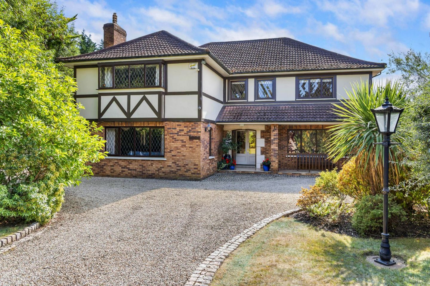 5 The Birches, Torquay Road, Foxrock, Dublin 18, D18T9F8 — photo 1