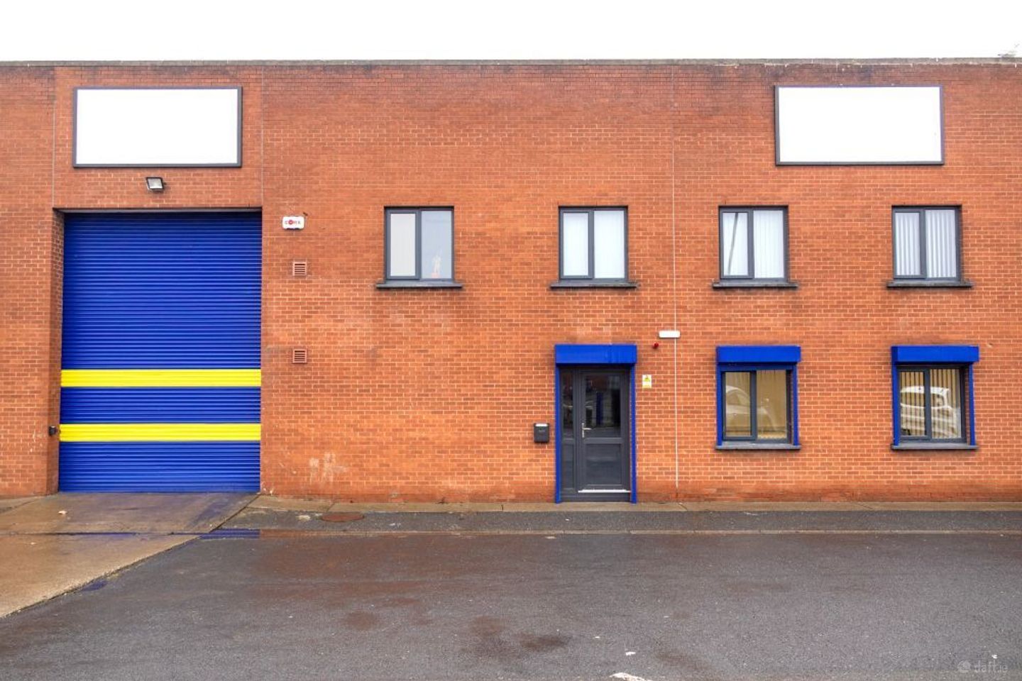 Unit 19, Westlink Industrial Estate, Kylemore Road, Dublin 10 — photo 1