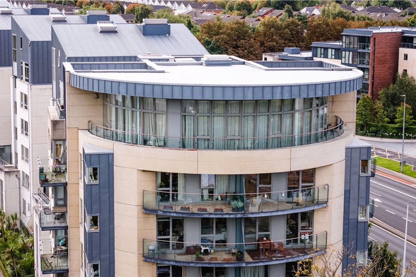 Penthouse 215, Beechwood Court, Blackrock, Co. Dublin, A94 CX97 — photo 1