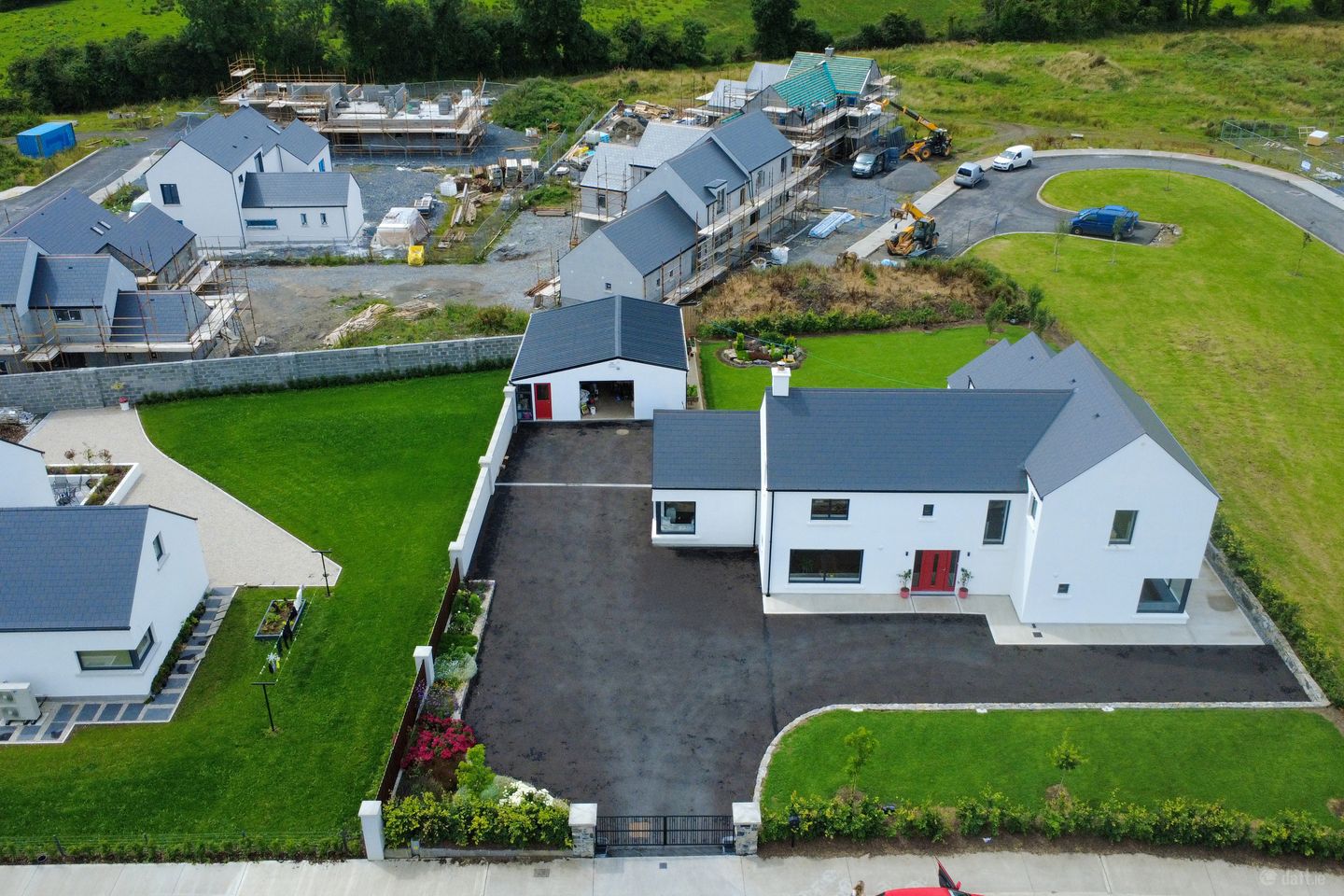 8 Gort Na Tober, Irishtown, Mullingar, Co. Westmeath — photo 1