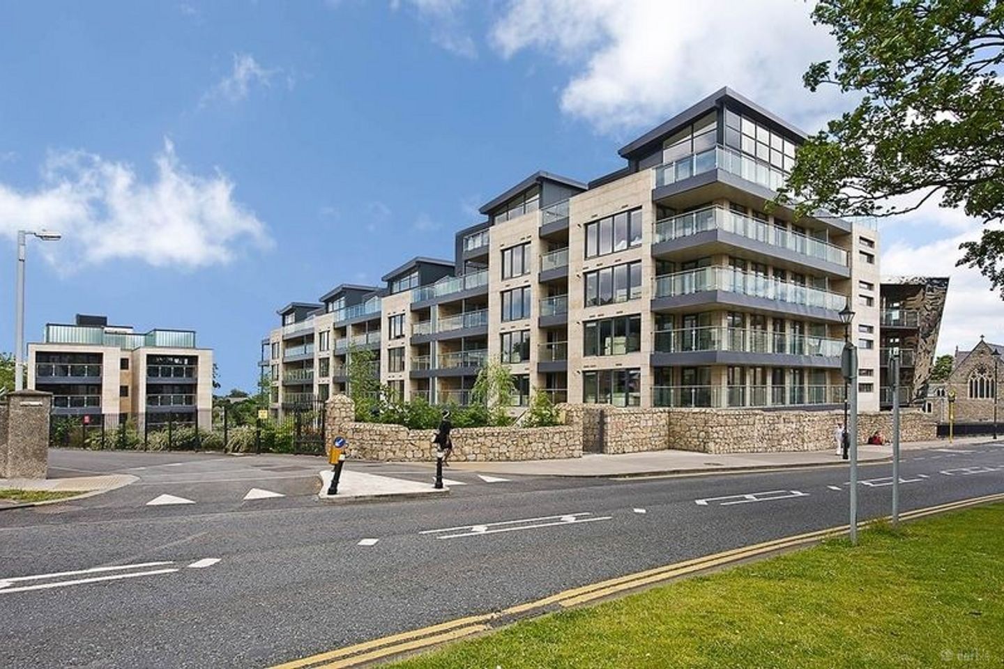  Dundrum View, The Laurels, Sweetmount Park, Dundrum, Dublin 14 — photo 1