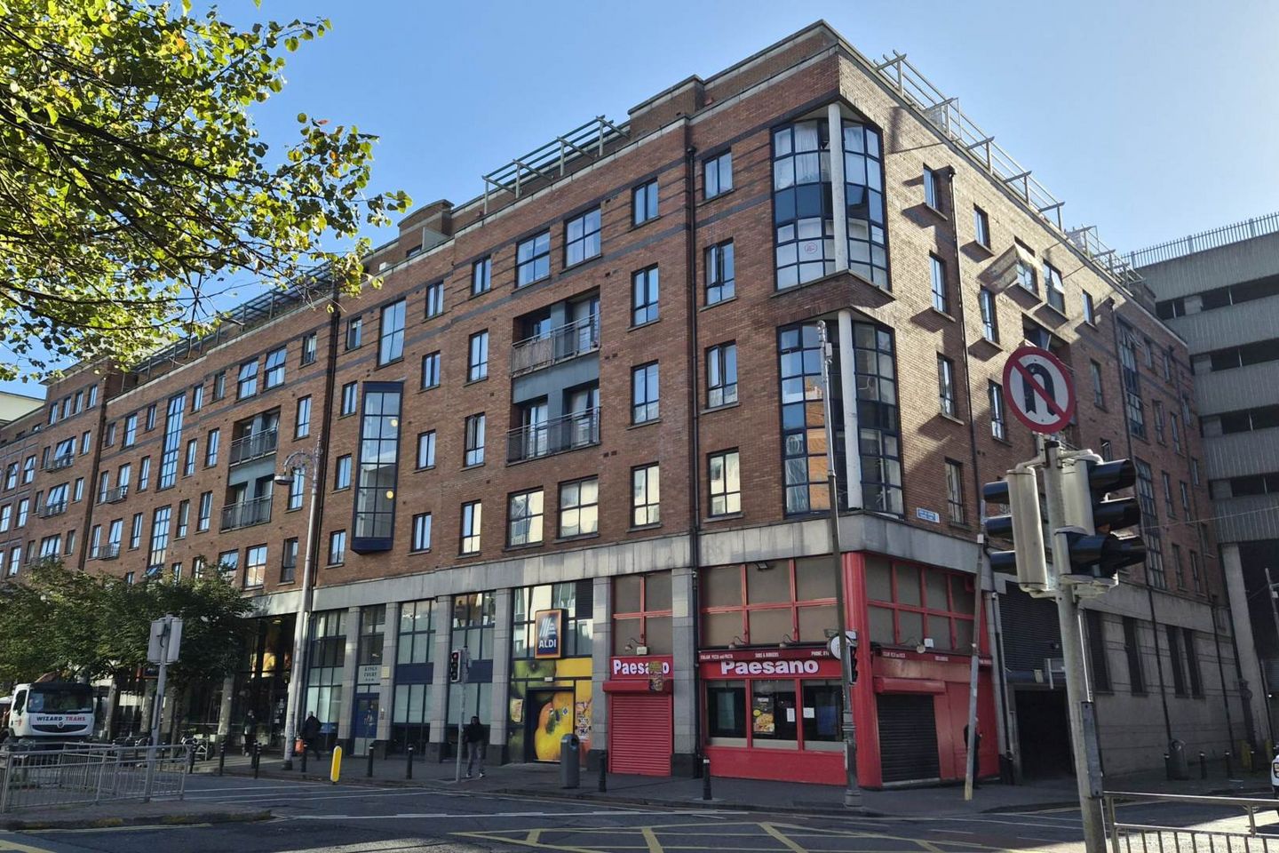 Apartment 156 King`s Court, Parnell Street, Dublin 1, Co. Dublin, D01H725 — photo 1
