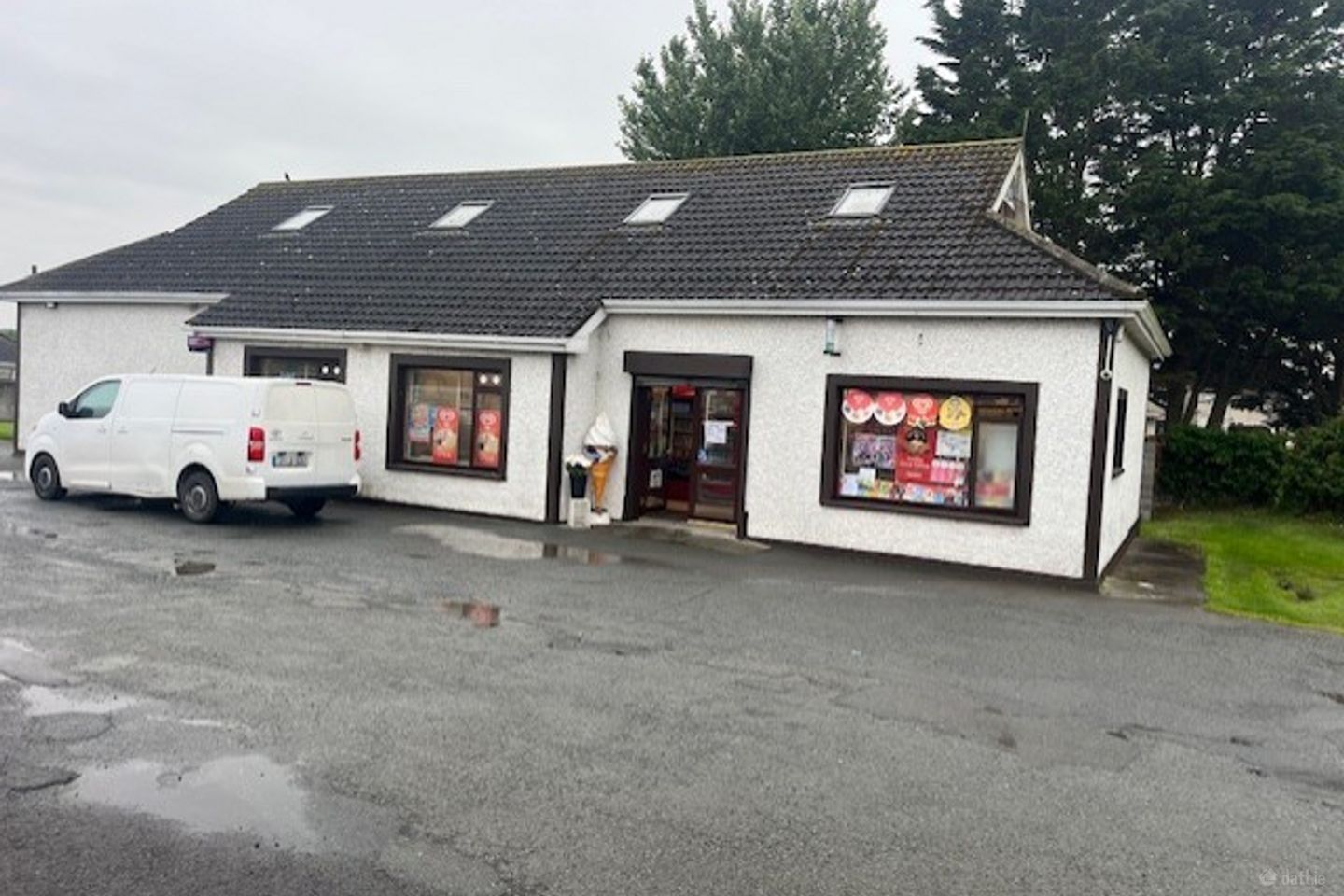 Mcardles, John Kirk Park, Clogherhead, Clogherhead, Co. Louth, A92XC78 — photo 1