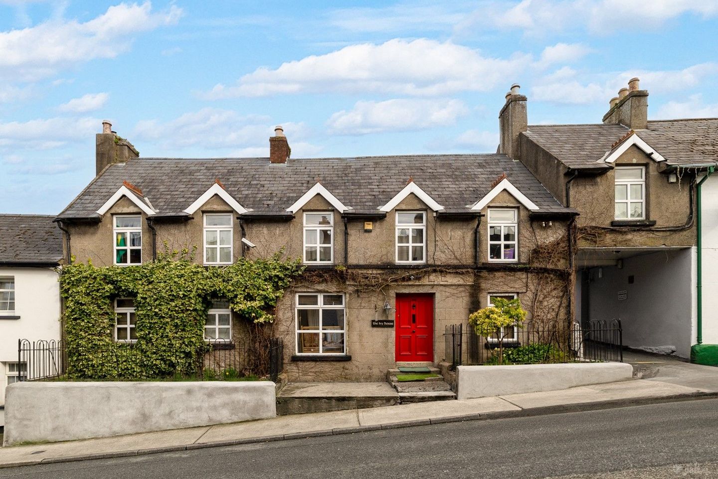 Ivy House  No 1-7 Ivy Court, 100 Templeshannon, Enniscorthy, Co. Wexford, Y21P7Y4 — photo 1