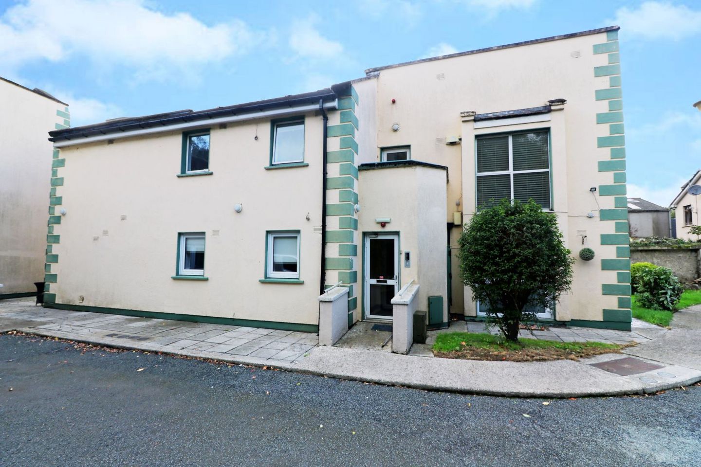 Apartment 1, Liffey View Apartments, Main Street, Leixlip, Leixlip, Co. Kildare, W23VP96 — photo 1