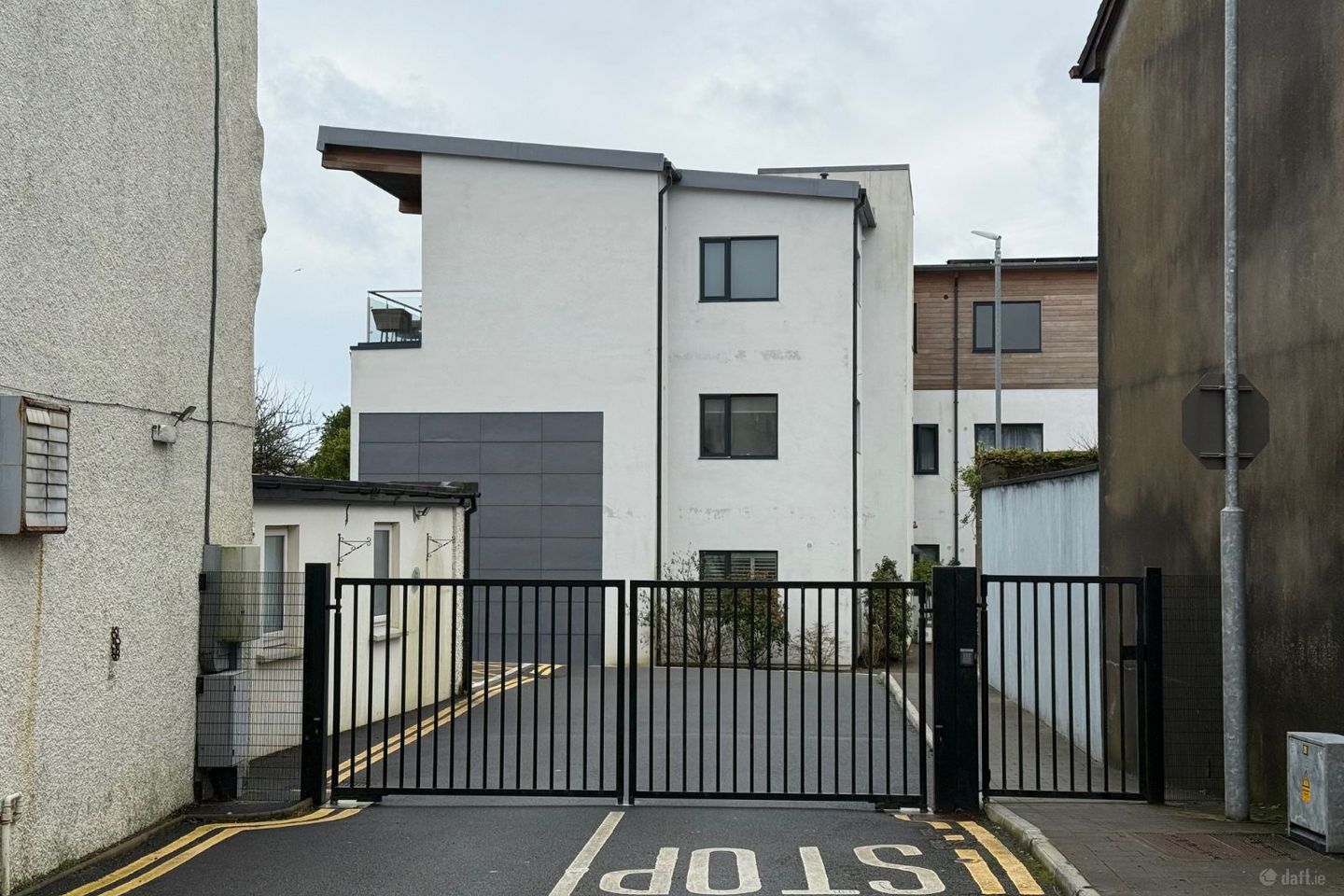 Apartment 9, Cathair Con Raoi, Goat Street, Dingle, Co. Kerry, V92HYH7 — photo 1