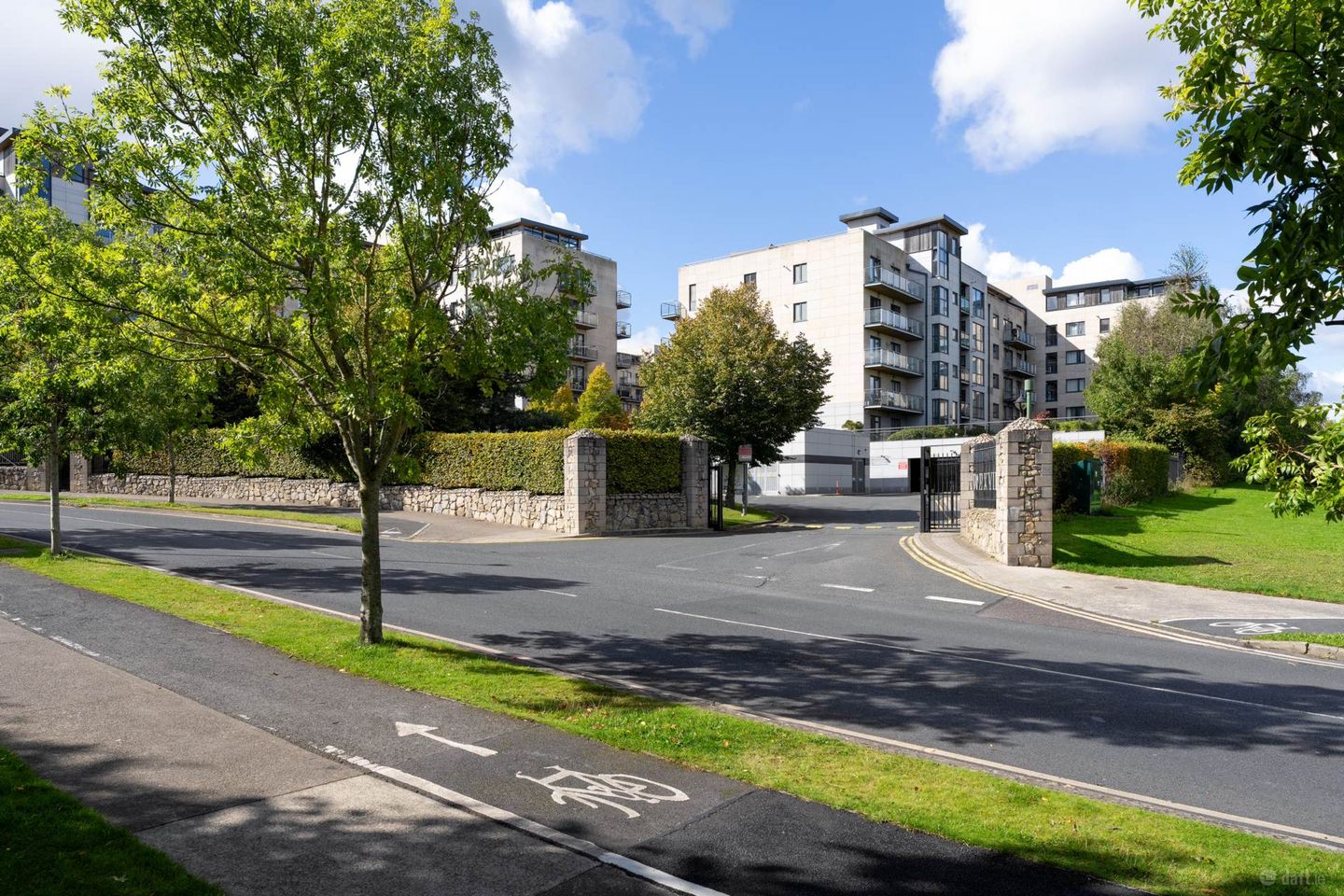 Apartment 21, The Oak, Parkview, Stepaside, Dublin 18, Co. Dublin, D18W527 — photo 1