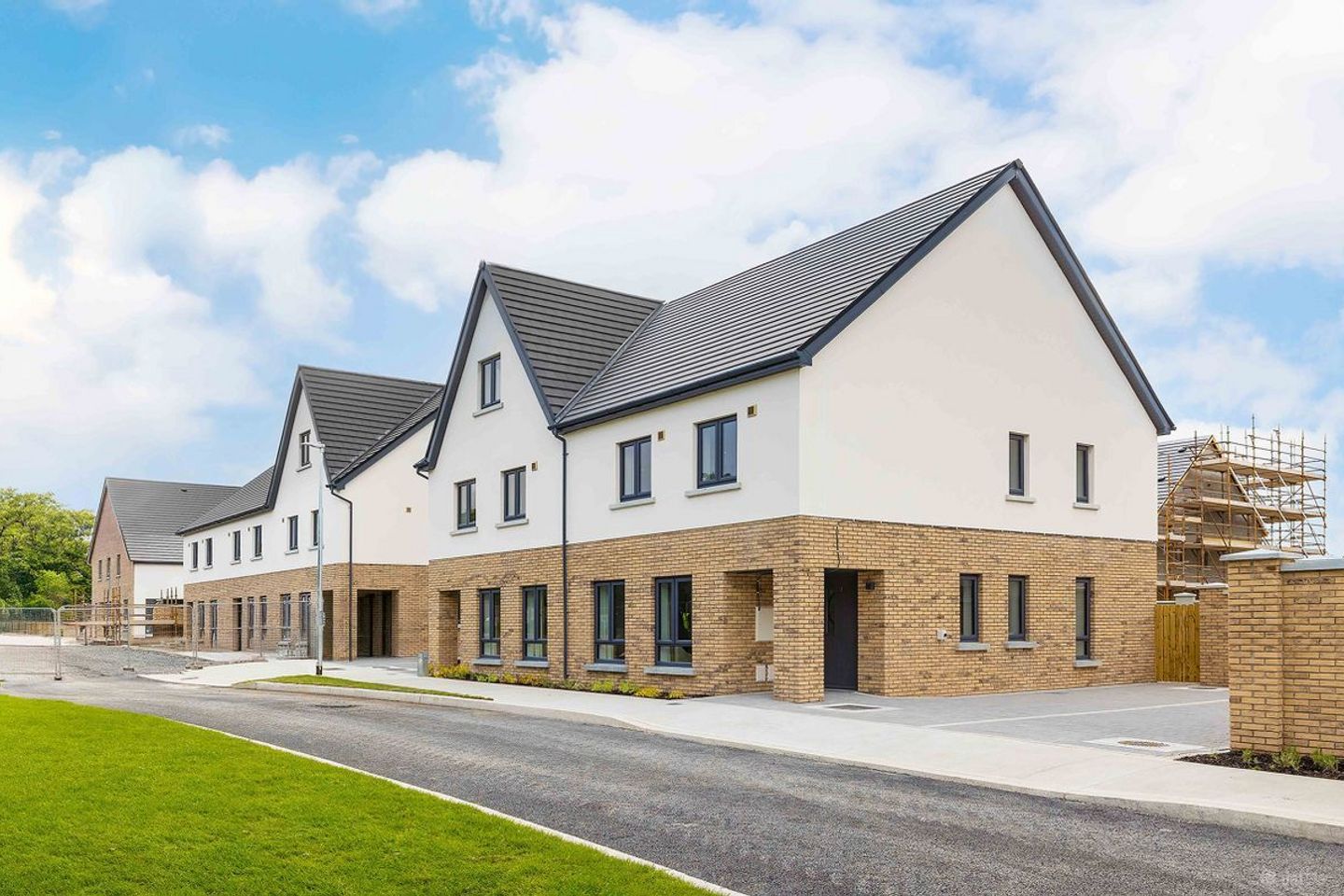 Páirc Na Manach, The Grove, Newbridge, Co. Kildare — photo 1