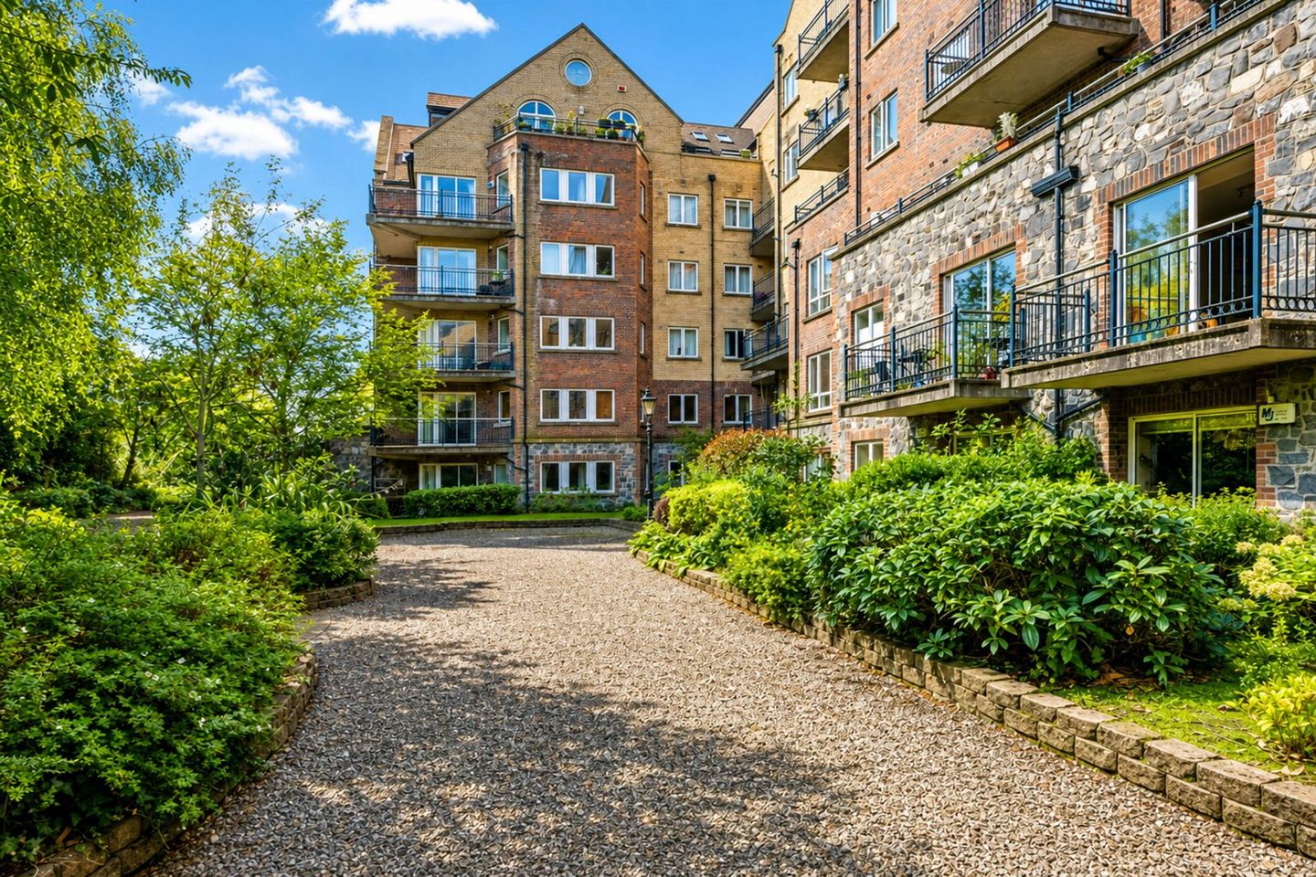 Apartment 416, Block 3, Gracepark Manor, Drumcondra, Dublin 9, D09KN50 — photo 1