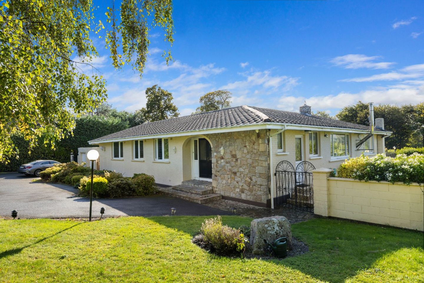 Graceland, 1 Killiney Heath, Killiney, Co. Dublin, A96R684 — photo 1