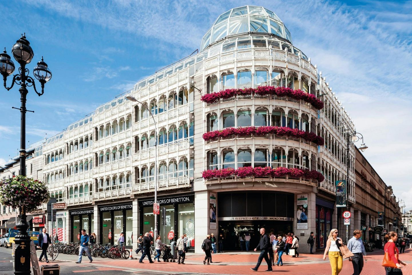 Stephen's Green Shopping Centre, Saint Stephen's Green, Dublin 2 — photo 1