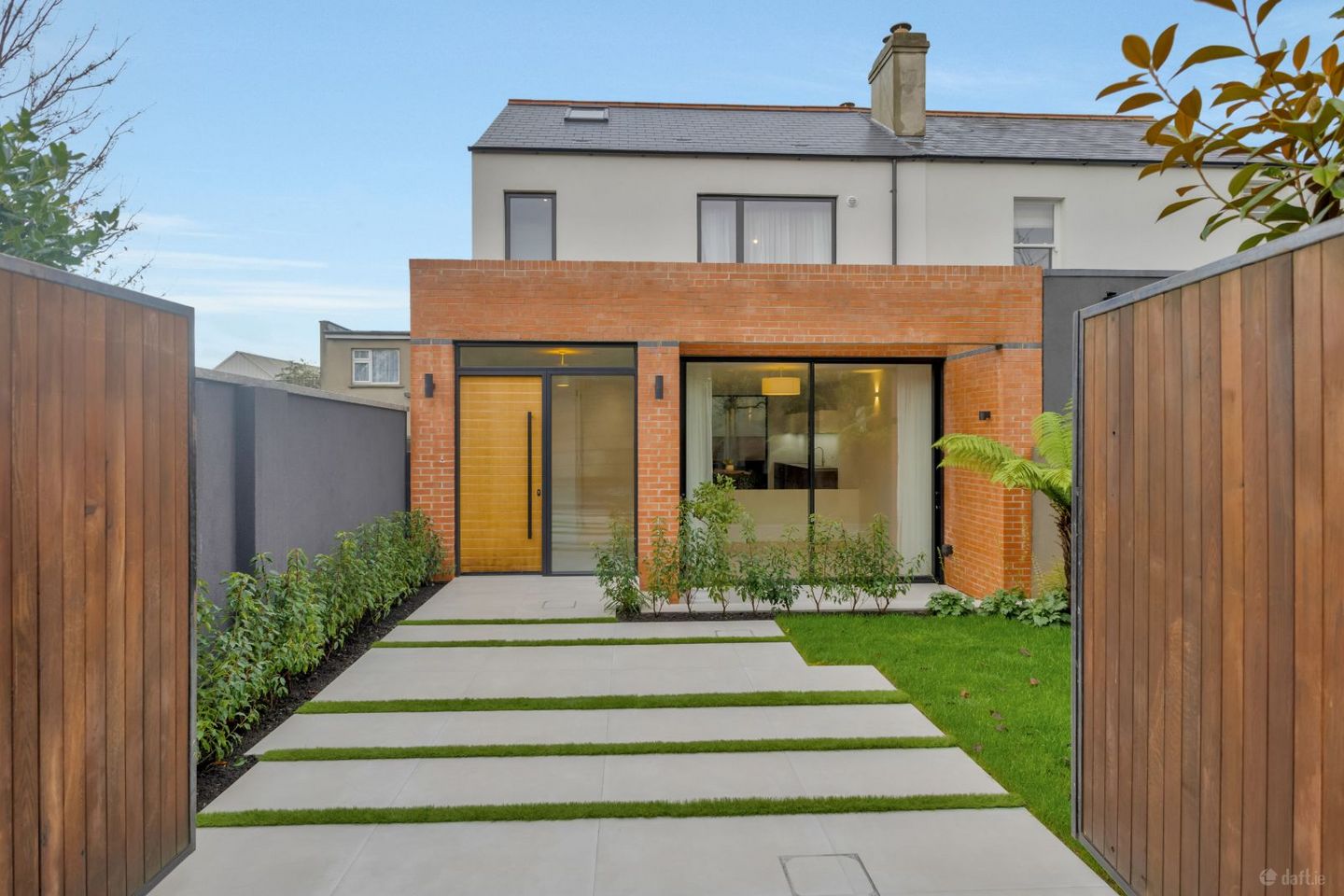 Shandon Mews, Shandon Park, Phibsborough, Dublin 7 — photo 1