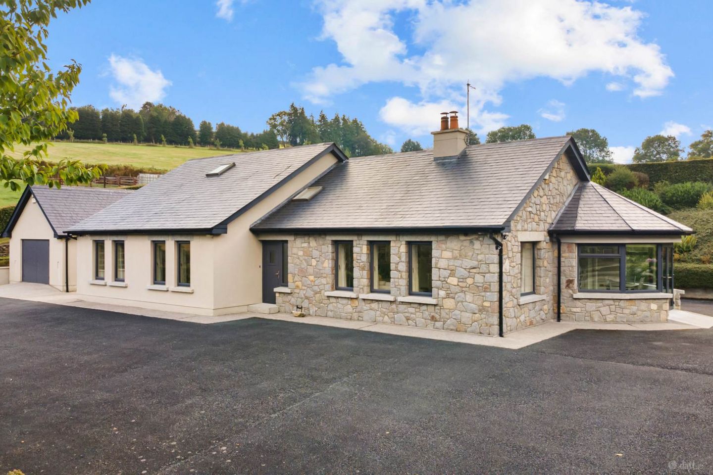 Granite Cottage, Crossbridge, Tinahely, Co. Wicklow, Y14P893 — photo 1
