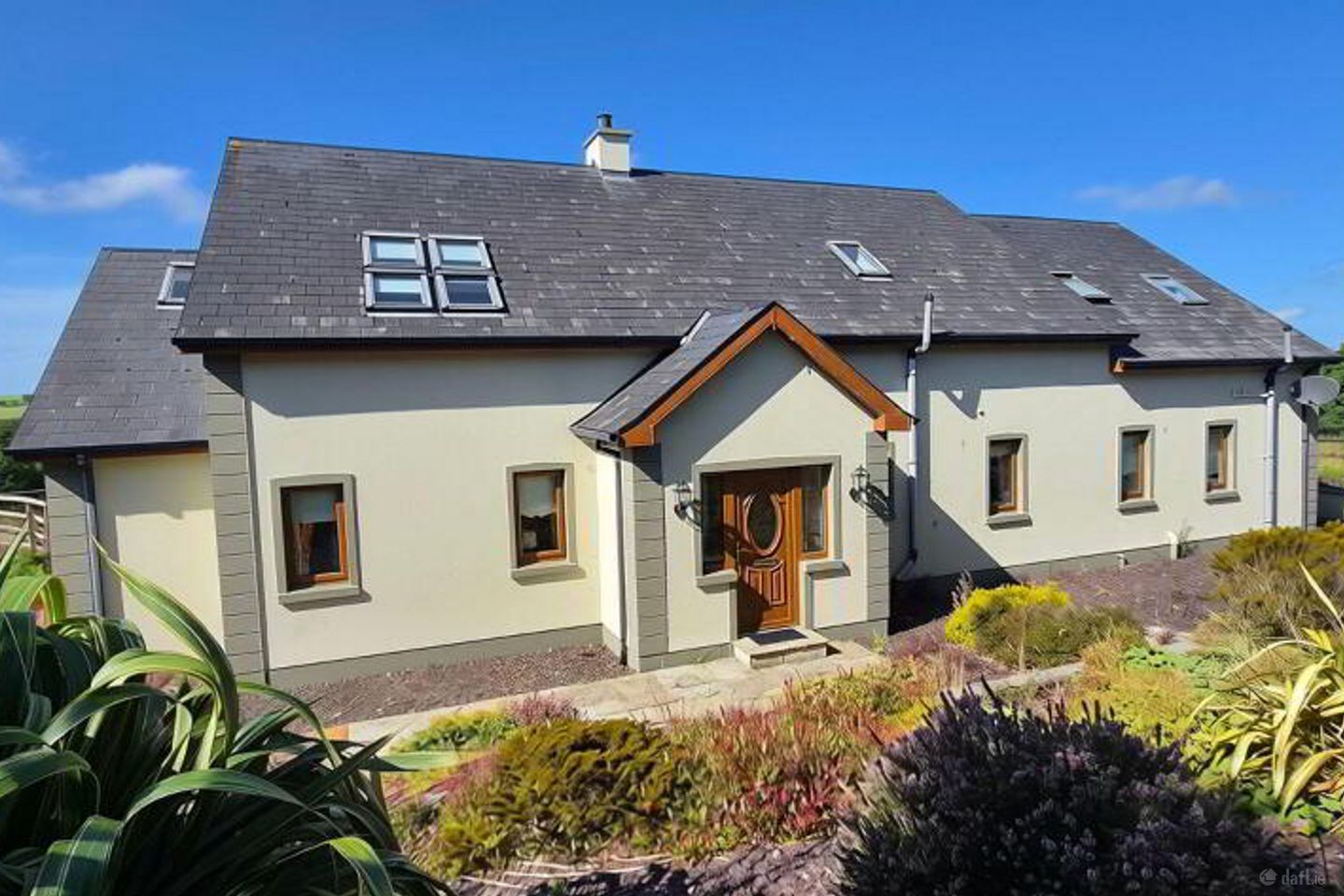 Crossway Cottage, Letterfine, Keshcarrigan, Co. Leitrim, N41F984 — photo 1