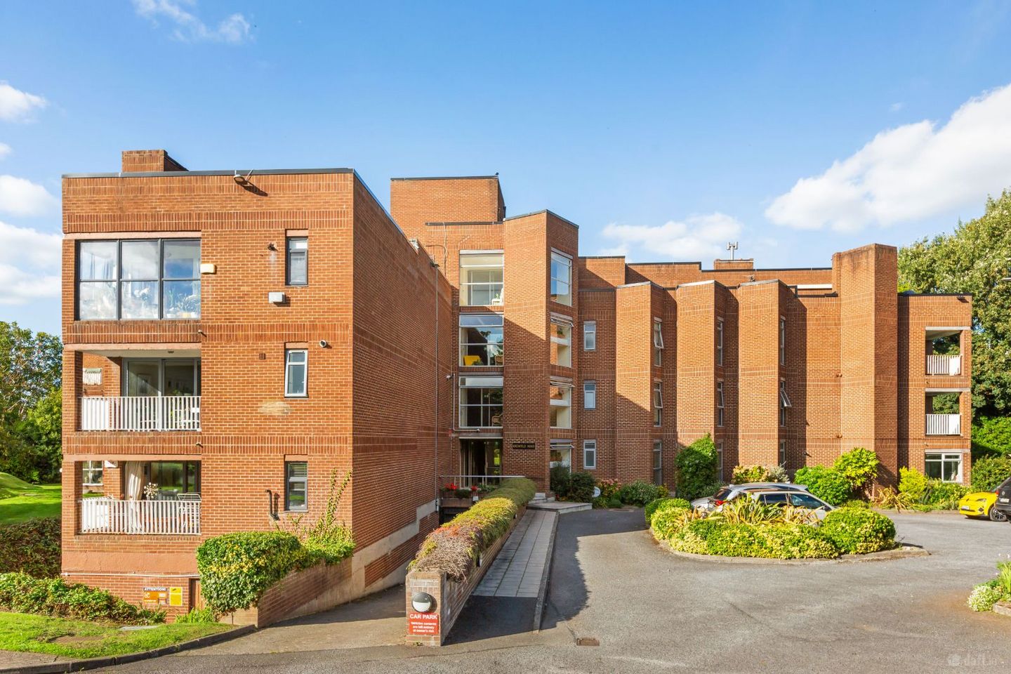 Apartment 23, Greenfield Manor, Greenfield Park, Donnybrook, Dublin 4, D04X407 — photo 1