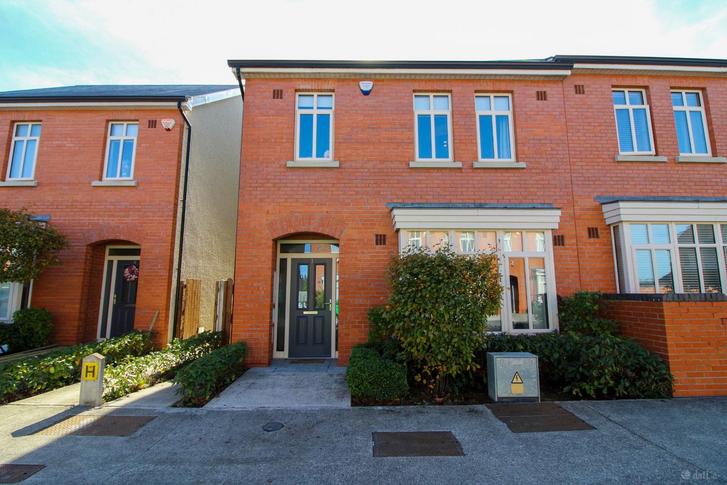 7 The Place, Citywest Village, Dublin 24, D24RXR3 — photo 1