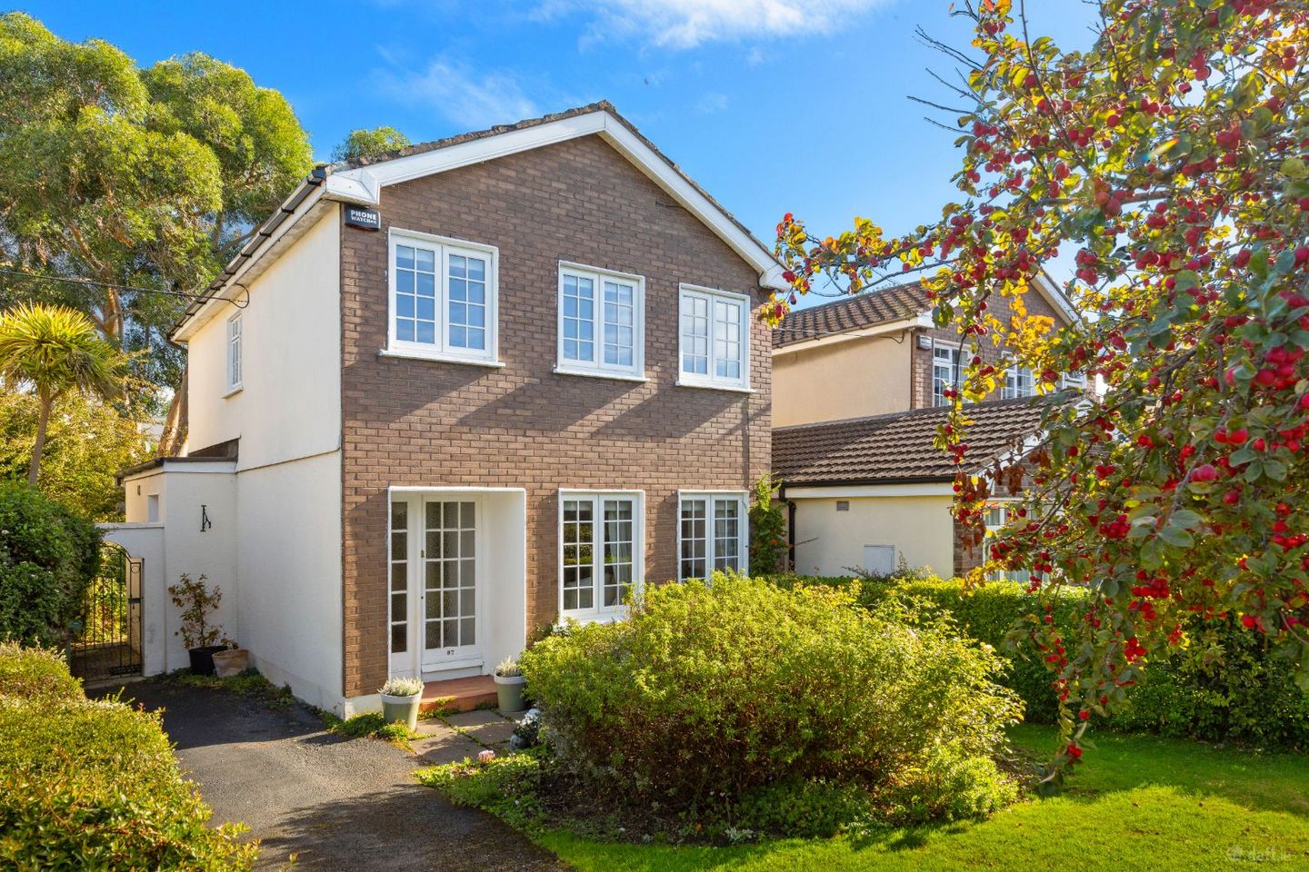 97 Rowanbyrn, Blackrock, Blackrock, Co. Dublin, A94HY22 — photo 1