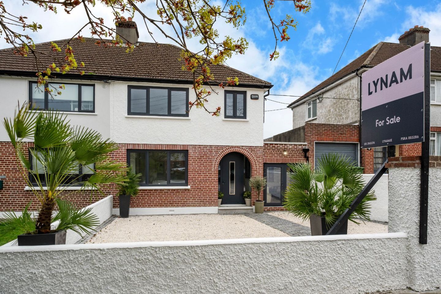 14 South Avenue (With Attic Conversion), Mount Merrion, Co. Dublin, A94V2H1 — photo 1