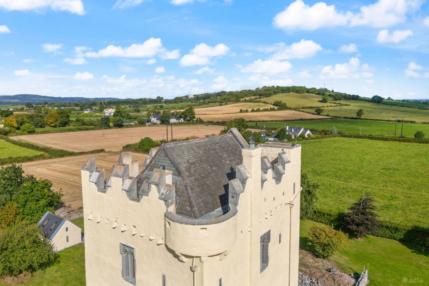 Ballytarsna Castle, Ballytarsna, Horse and Jockey, Co. Tipperary, E25TX39 — photo 1