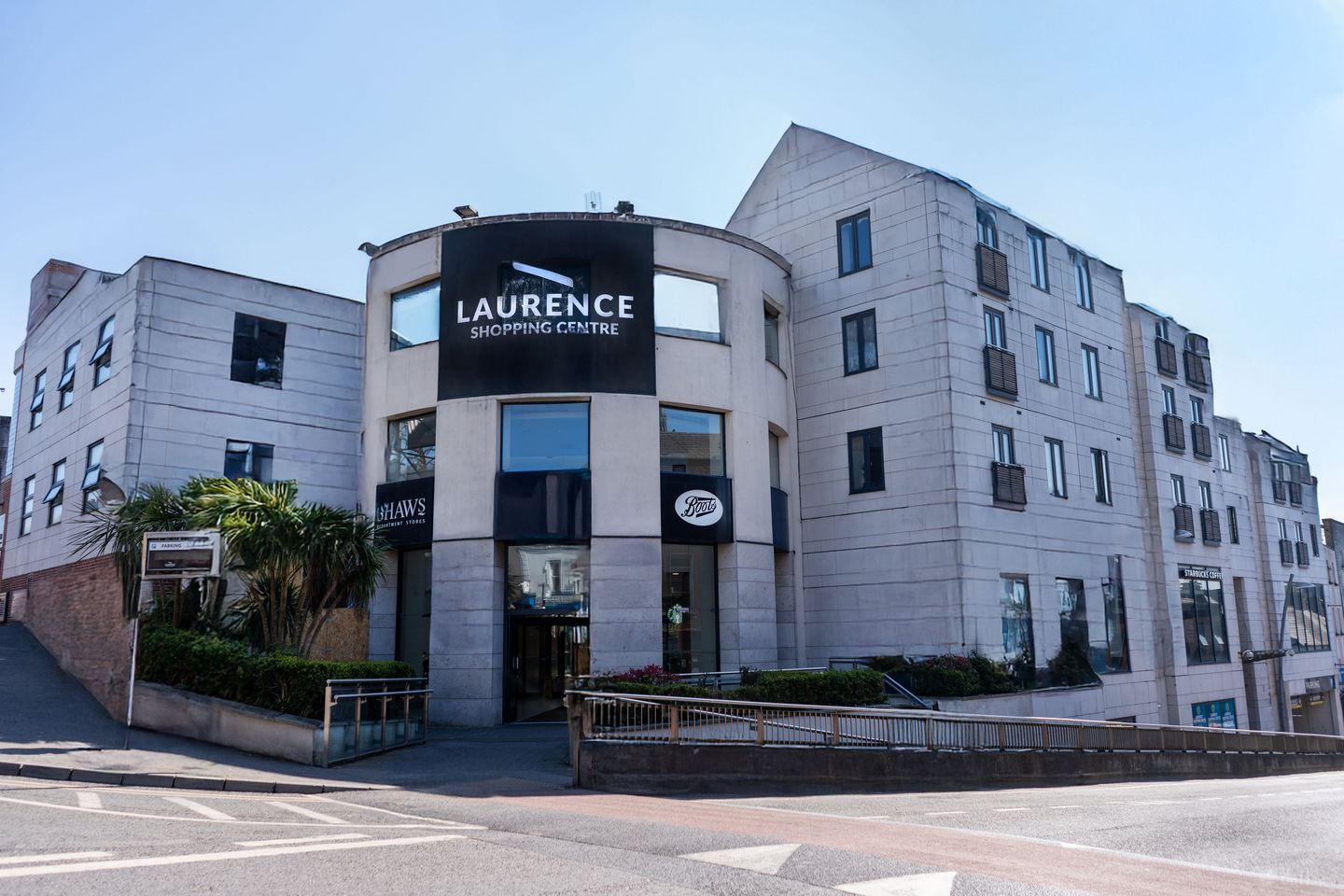 Retail Units to Let, St Laurence Street Shopping Mall, Drogheda, Co. Louth — photo 1