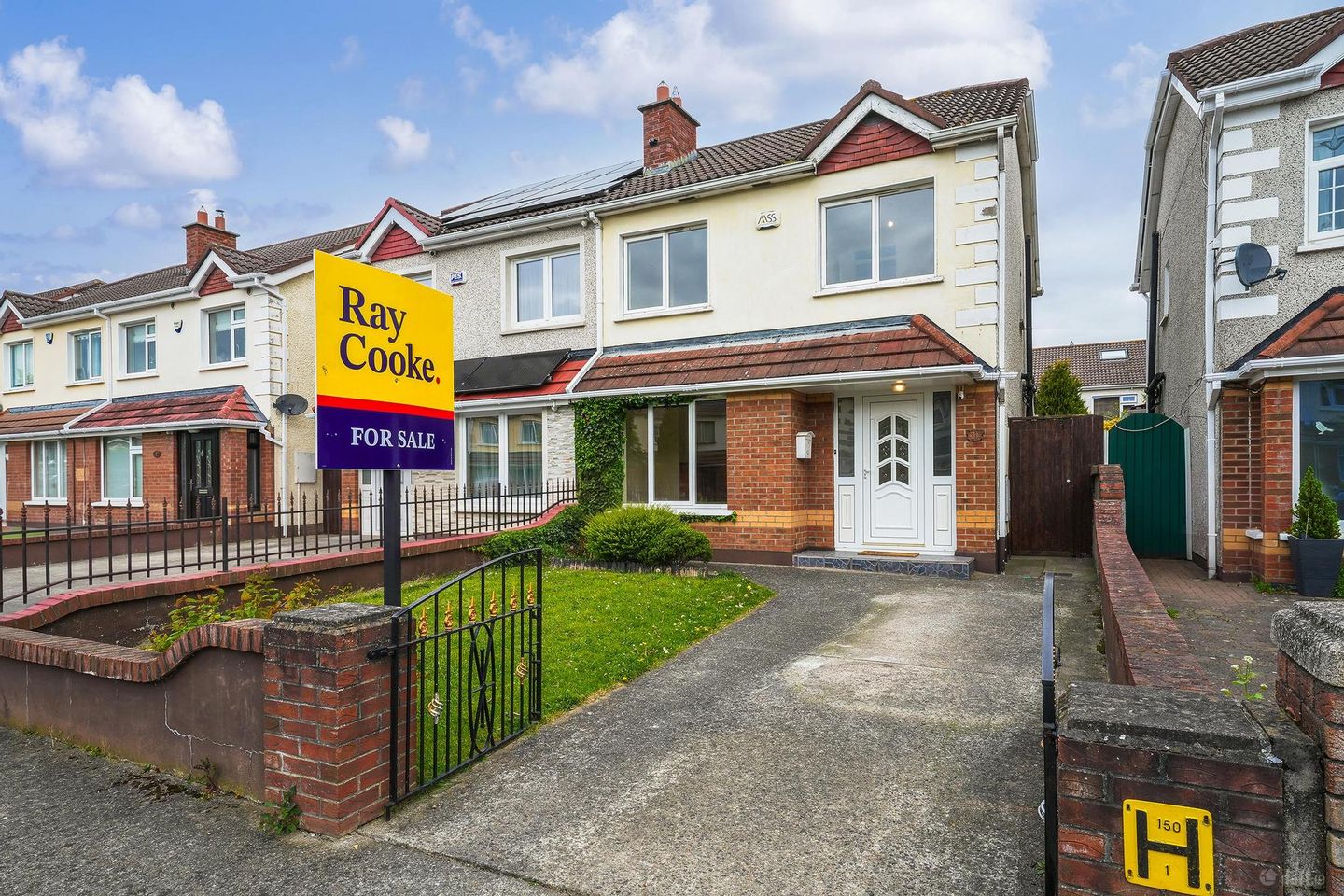 31 Earlsfort Lane, Lucan, Co. Dublin — photo 1