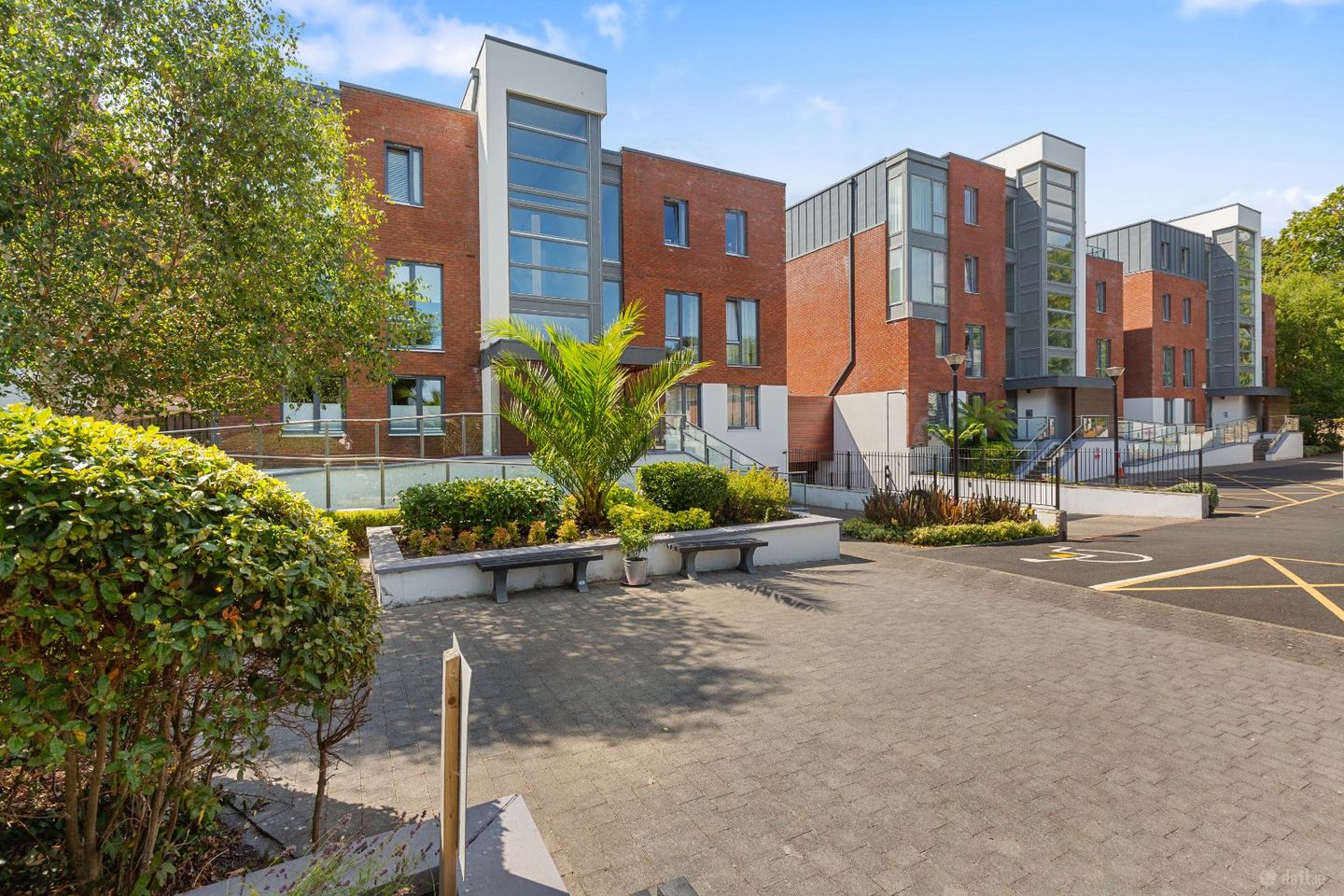 39 The Croft, Parc Na Silla Avenue, Loughlinstown, Dublin 18, D18PX08 — photo 1