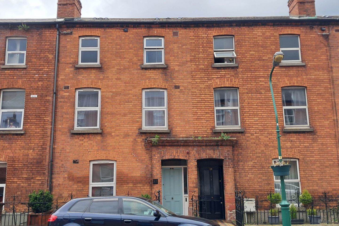 27 Cabra Park, Phibsborough, Dublin 7, Co. Dublin, D07NW01 — photo 1