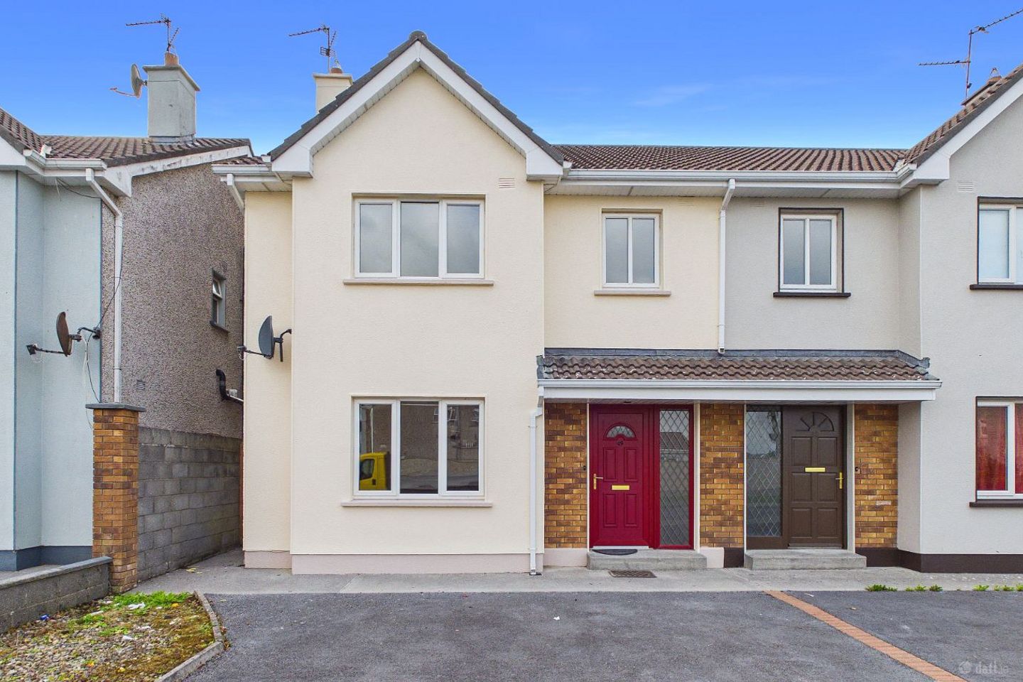 49 Jairdin Drive, Loughrea, Loughrea, Co. Galway, H62XR40 — photo 1