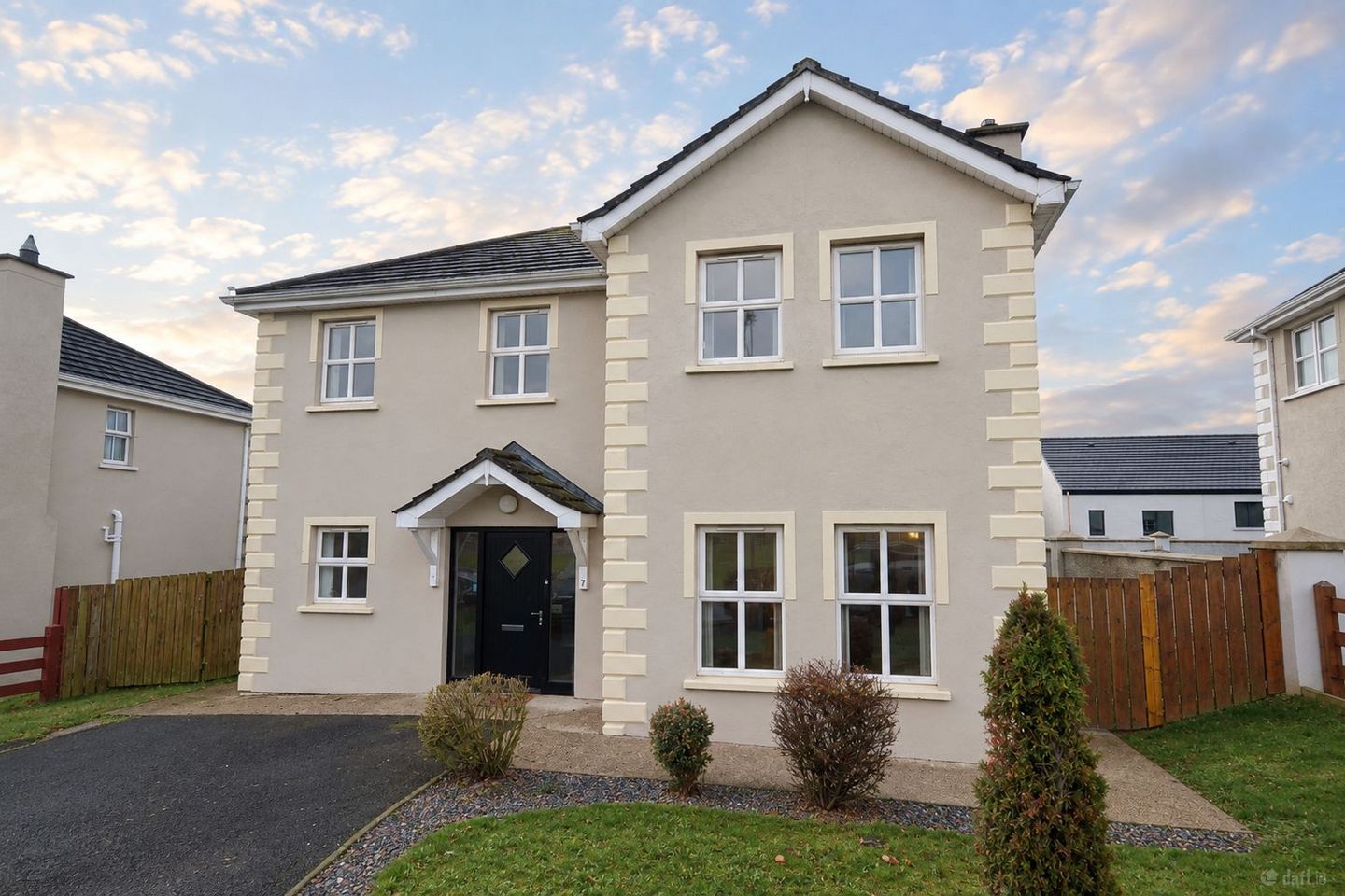 7 Sessiagh Park, Castlefin, Ballindrait, Co. Donegal, F93T3H3 — photo 1