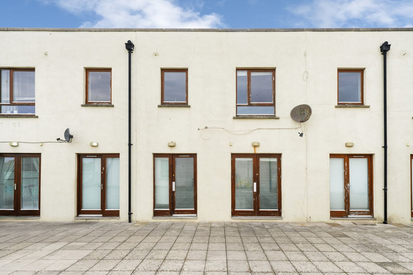 4 Chaplains Court, Clondalkin, Dublin 22 — photo 1