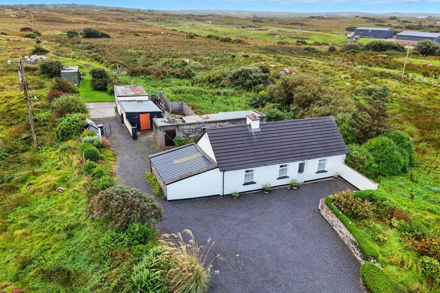 Derrigimlagh, Ballyconneely, Clifden, Co. Galway, H71YH73 — photo 1