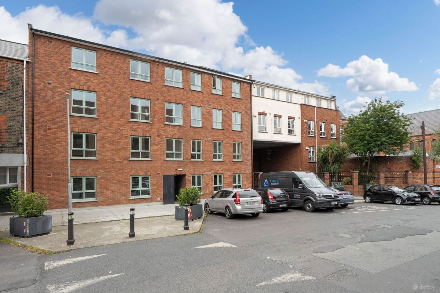 Apartment 37, The Mill, The Coombe, Dublin 8, D08X735 — photo 1
